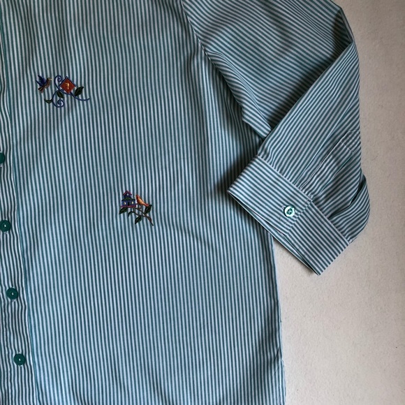 Baxter & Wells birdhouse embroidery button-up 3/4 sleeve blouse - size large - Picture 9 of 16